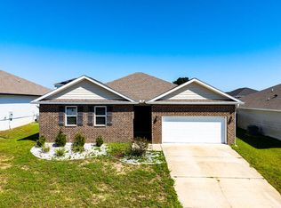 5560 Guinevere Ln, Milton, FL 32583