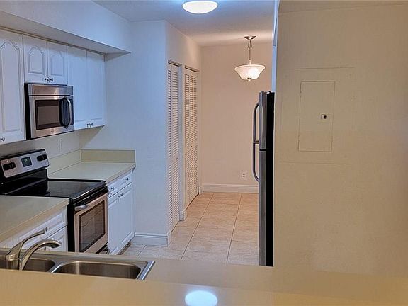 3rd image of 8292 NW 24th St