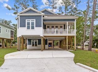 2707 W Yacht Dr, Oak Island, NC 28465