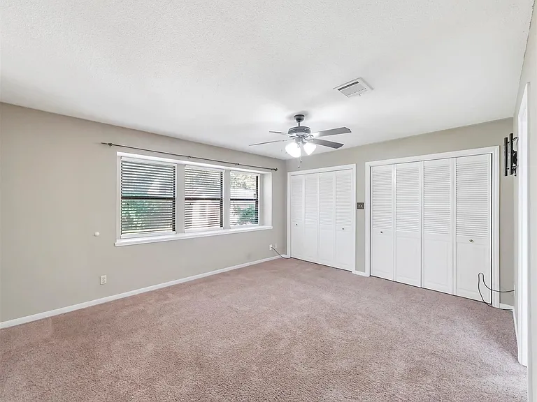 2304 Colleen Dr — Photo 8