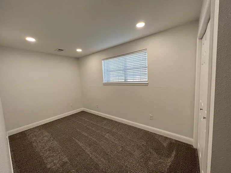 2704 W 100th Ave — Photo 17