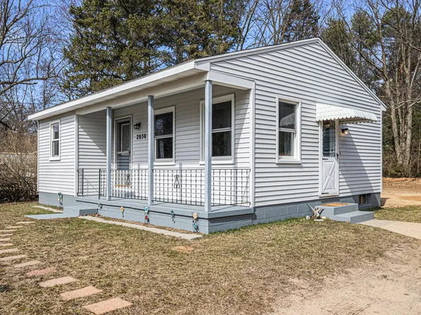 2030 Duck Lake Rd, Whitehall, MI 49461