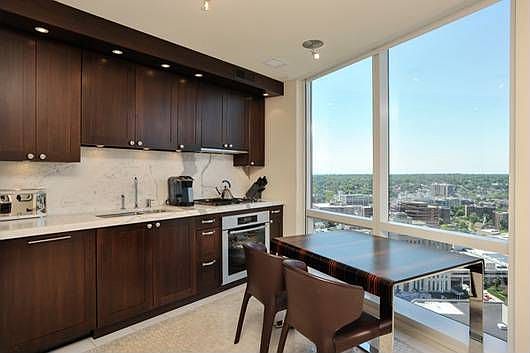 4th image of 1 Renaissance Sq Unit V1e
