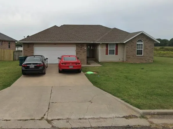 1214 Woodland Ridge Drive, Monett, MO 65708