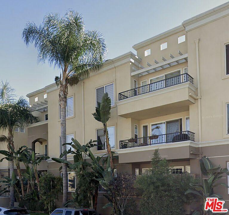 1st image of 4568 W 1st St APT 208