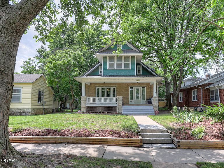 Listing photo 3