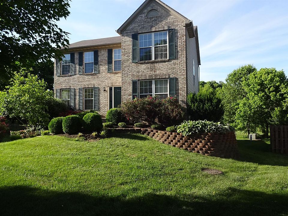 1st image of 2921 Summerfield Dr