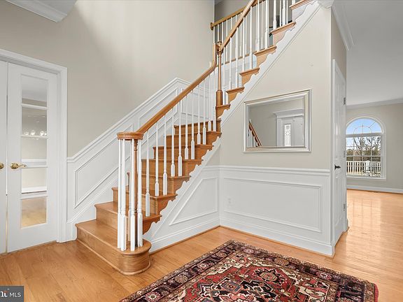 5th image of 42 Bush Cabin Ct