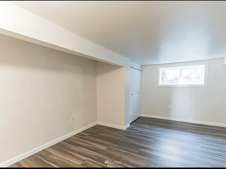418 E Gowe St #2 — Photo 6