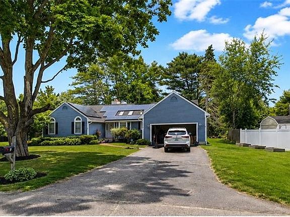 2nd image of 3 Meadow Cir