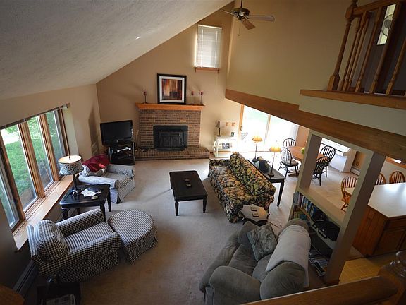 2nd image of 4843 Hampshire Dr