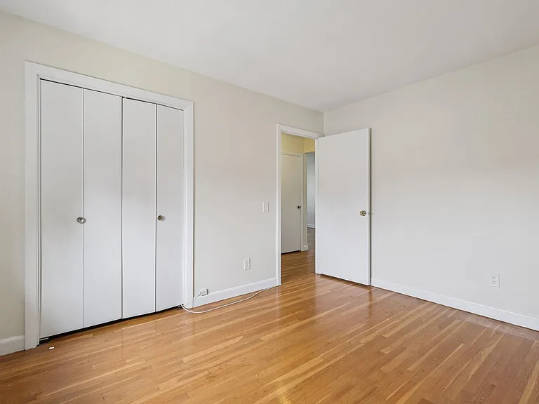 Gardner Street Apartments — Photo 50