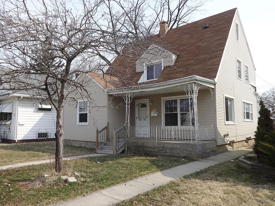 2nd image of 1621 Arthur Ave