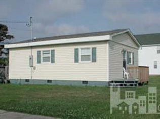 102 3rd St S, Carolina Beach, NC 28428