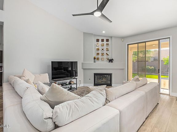 4th image of 6407 E Betty Elyse Ln