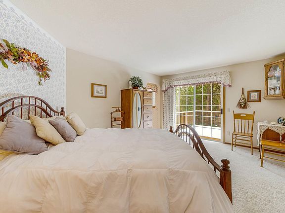 5th image of 23850 Highlander Ct