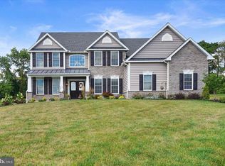 12 Chasen Ct, Sinking Spring, PA 19608