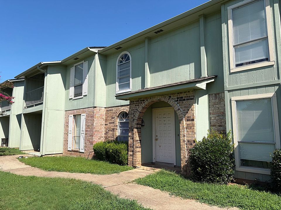 1st image of 5705 E Texas St APT 9