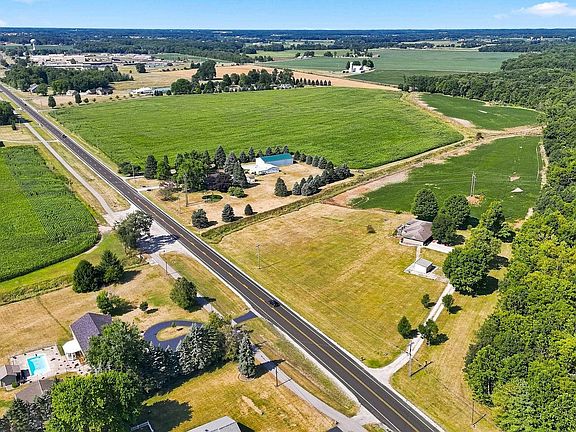 3rd image of 3132 County Road 427