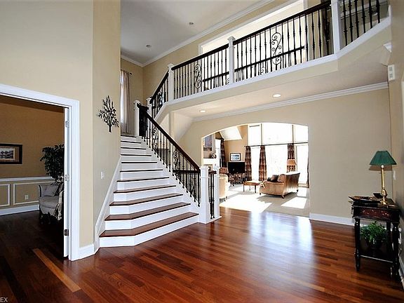 2nd image of 7445 Morning View Ct
