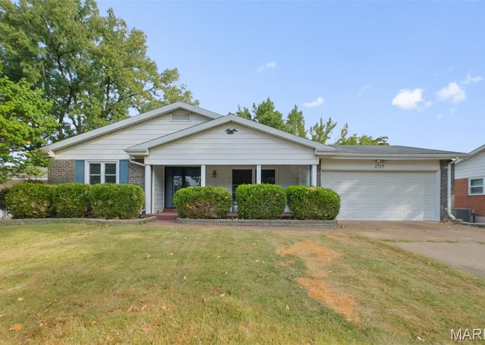 1st image of 2525 Wedgwood Dr W