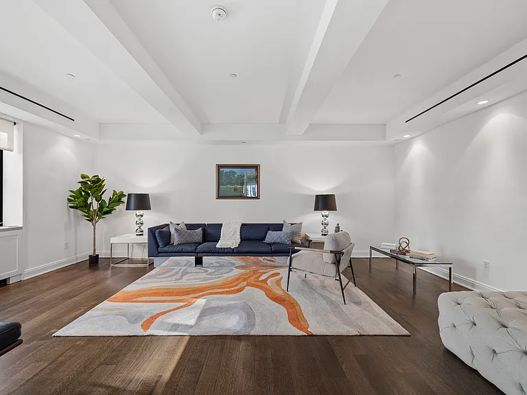 61 5th Ave #2 — Photo 7