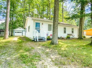 228 Sheridan Dr, Prudenville, MI 48651