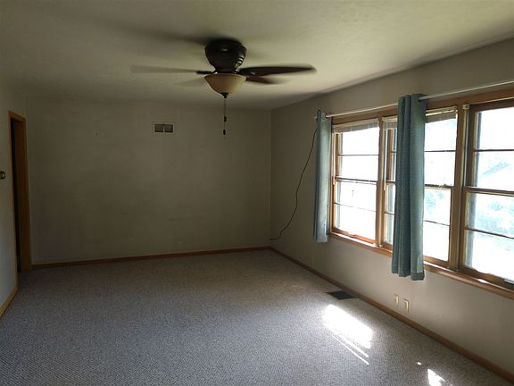 4th image of 1205 N Campbell St