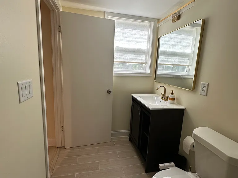 Cajun Dr — Photo 1