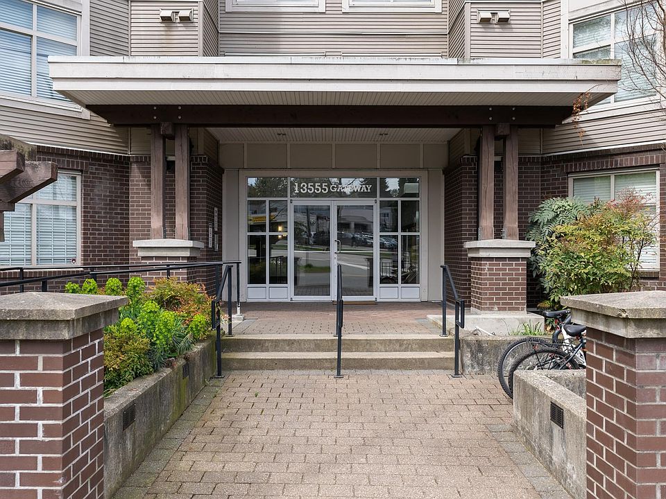 1st image of 13555 Gateway Dr #105