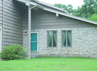 15224 E Peace Rd, Nevada, MO 64772