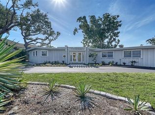 1718 Caribbean Dr, Sarasota, FL 34231