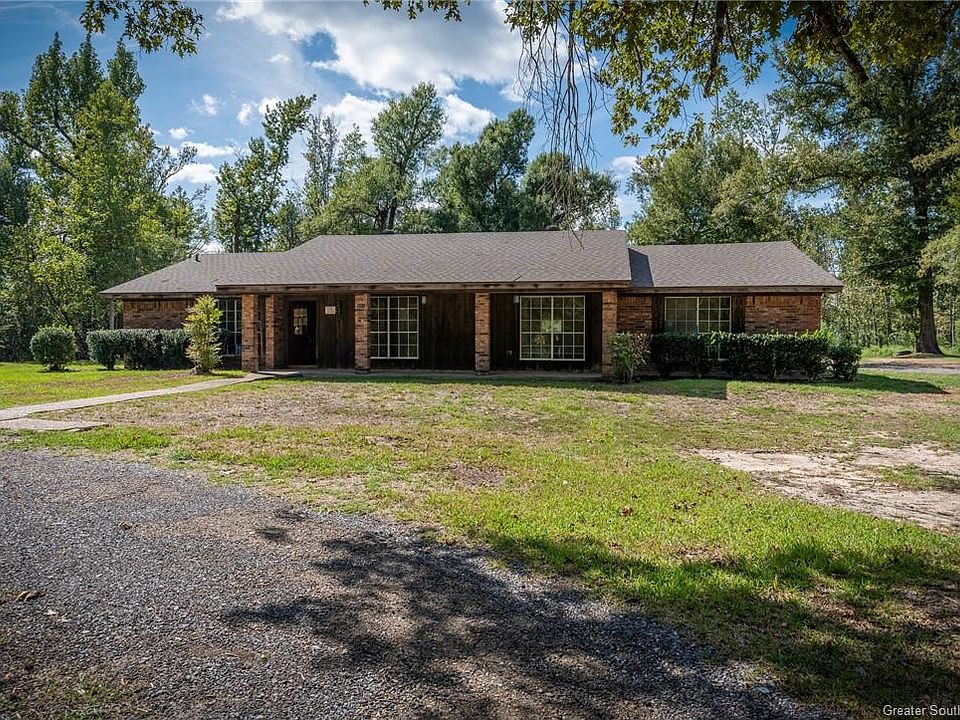 1st image of 3211 Summer Place Dr
