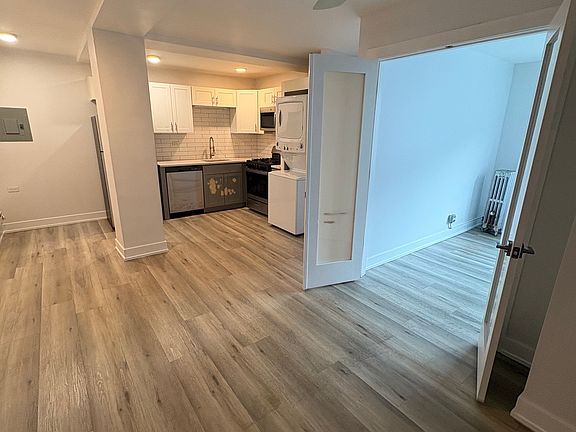 5th image of 5920 N Ridge Ave APT 222