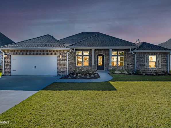 6825 Enclave Ln, Ocean Springs, MS 39564