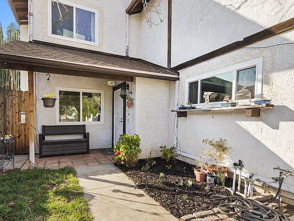 4th image of 11023 Eldora Ave