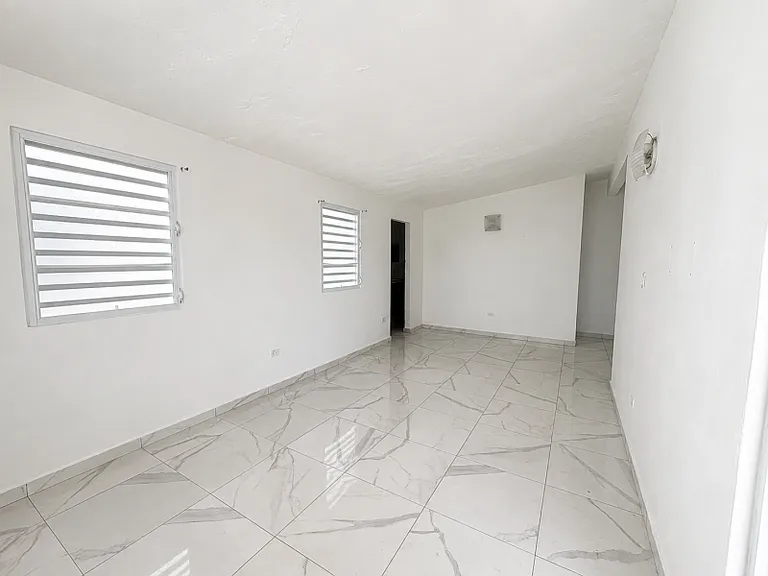 76 Calle Luna Urb — Photo 4