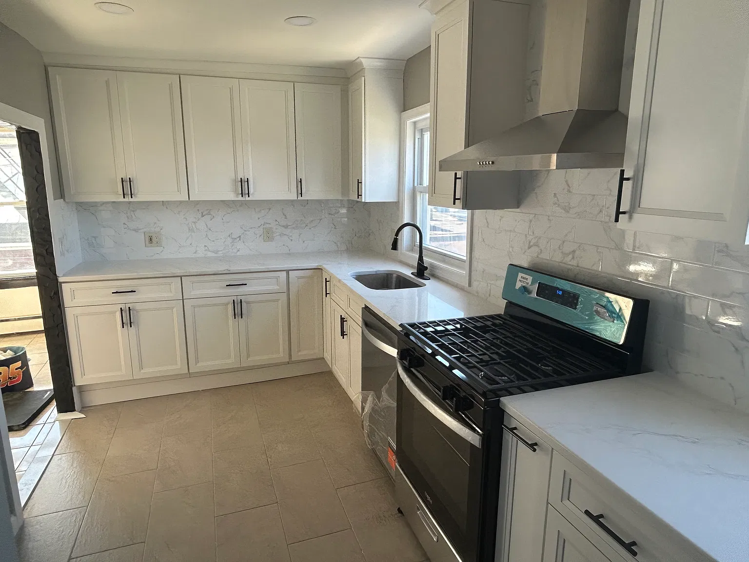 4 bed, 1500 sqft, $3,500 — Photo 2