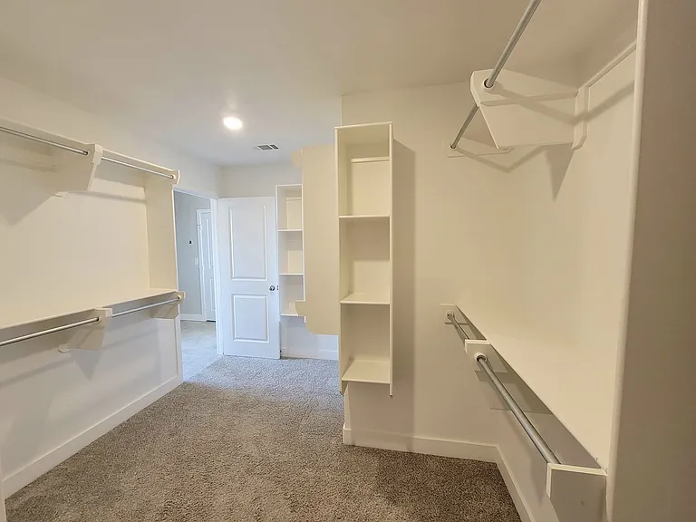 3316 Viola Ave — Photo 16