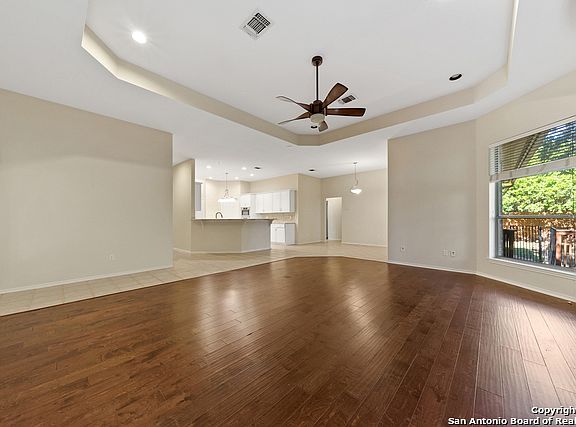 5th image of 1623 Thrush Court Cir