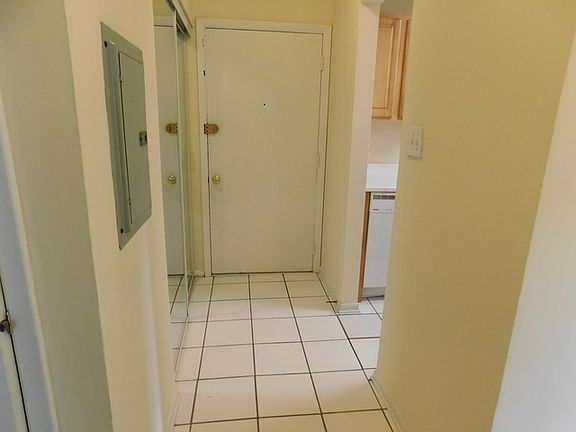 3rd image of 555 Deepwoods Dr APT 2C