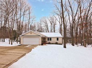 1568 Apple Valley Dr, Howard, OH 43028