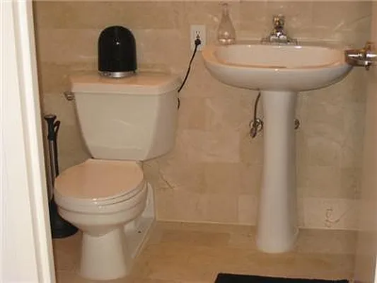 Rented by R New York | media 11