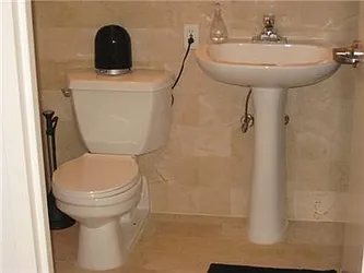 Rented by R New York