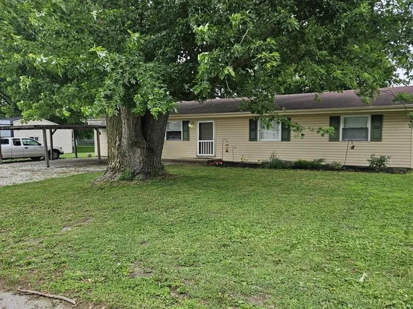 304 N Plank St, Rossville, IN 46065