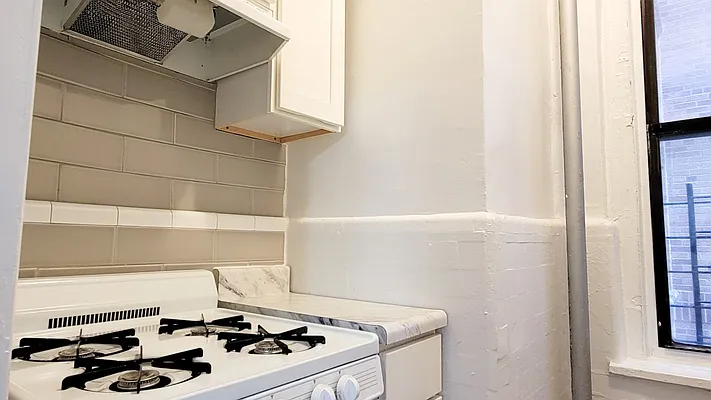 Rented by New York Residence | media 12