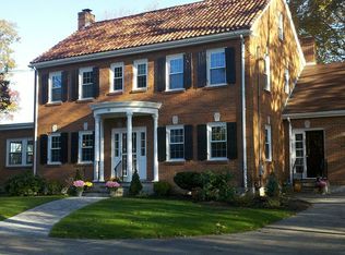 70 Greendale Ave, Needham, MA 02494