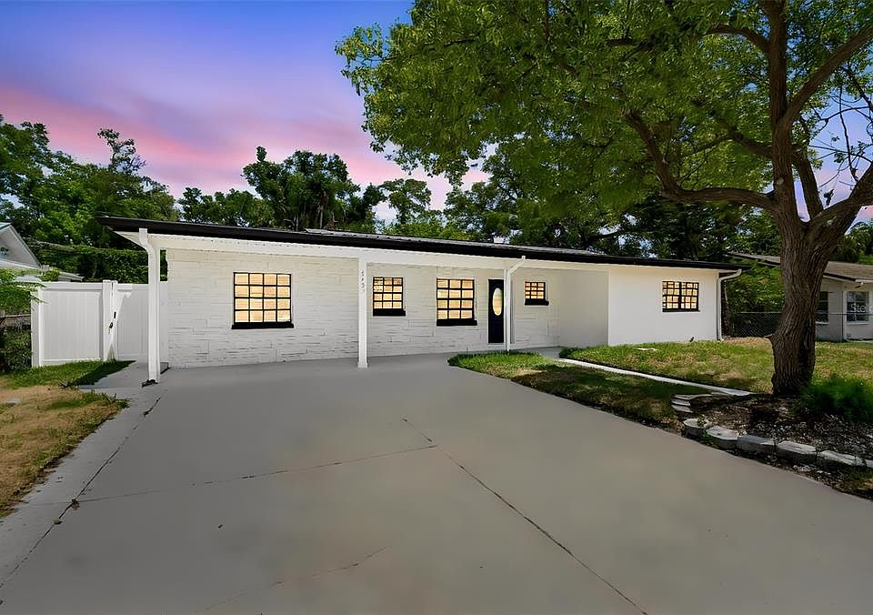 1st image of 4403 Oakmont Ln