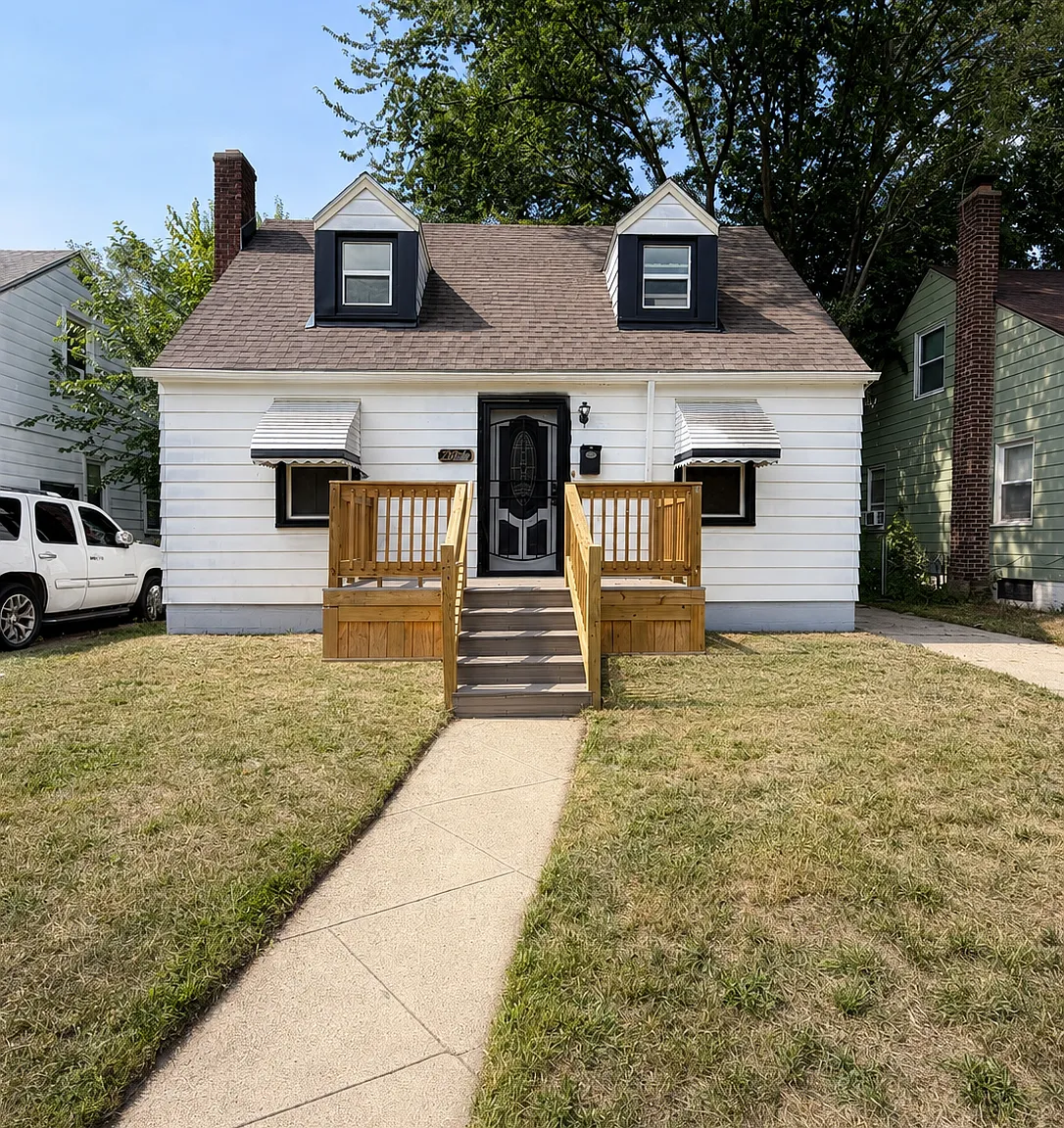 3 bed, 1008 sqft, $1,450 — Photo 1