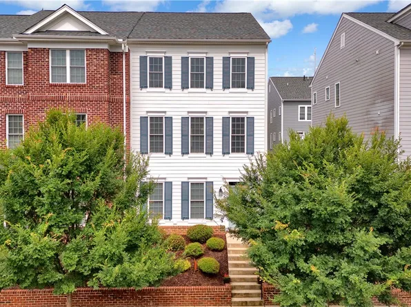14416 Michaux Village Dr, Midlothian, VA 23113